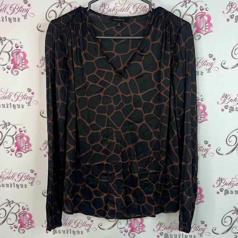 Banana Republic long sleeve giraffe 🦒 print animal Black and Brown Blouse